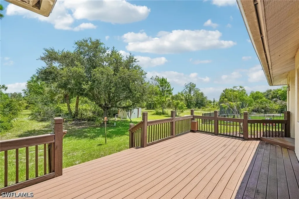 3761 35th Avenue NE Naples FL 34120