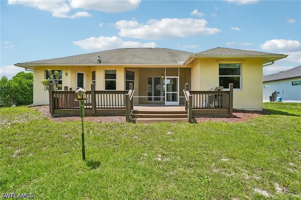3761 35th Avenue NE Naples FL 34120