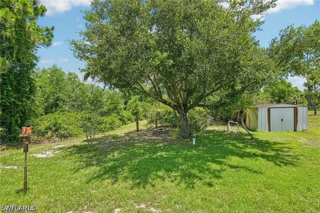 3761 35th Avenue NE Naples FL 34120