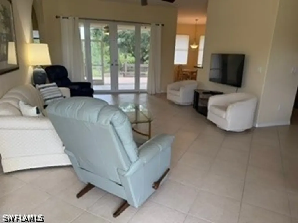 3761 35th Avenue NE Naples FL 34120