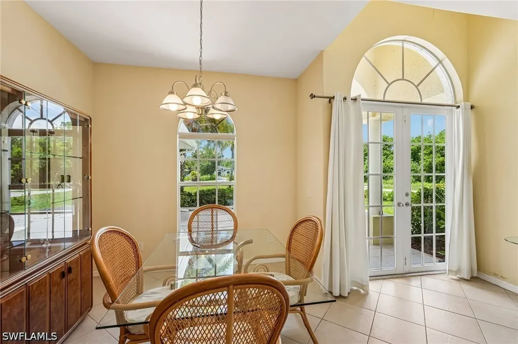 3761 35th Avenue NE Naples FL 34120