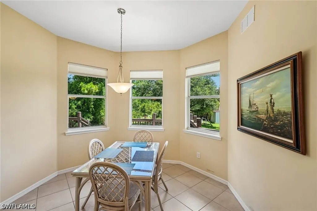 3761 35th Avenue NE Naples FL 34120