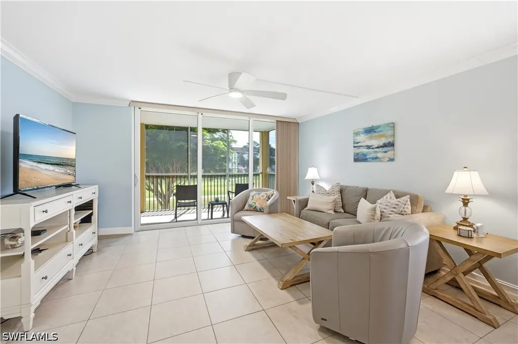 1083 Forest Lakes Drive Naples FL 34105