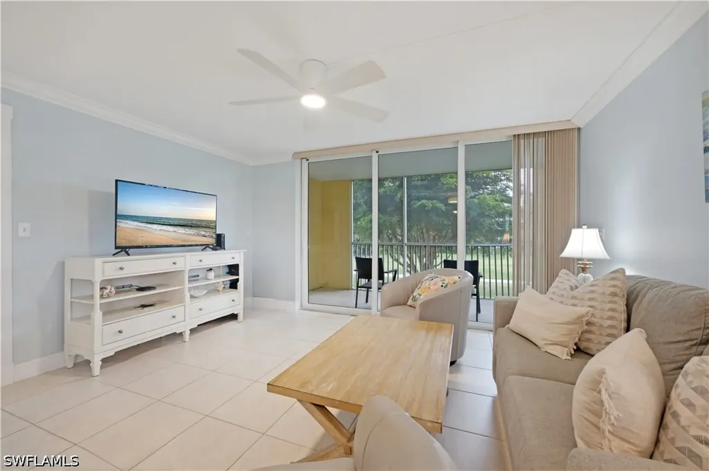 1083 Forest Lakes Drive Naples FL 34105