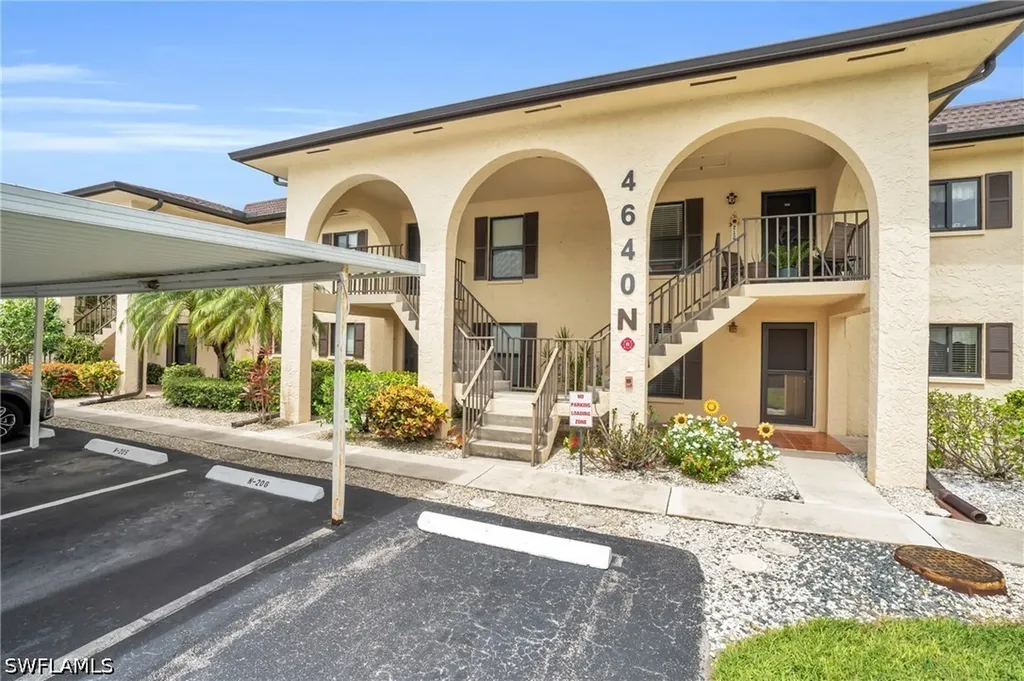 4640 Chantelle Drive Naples FL 34112