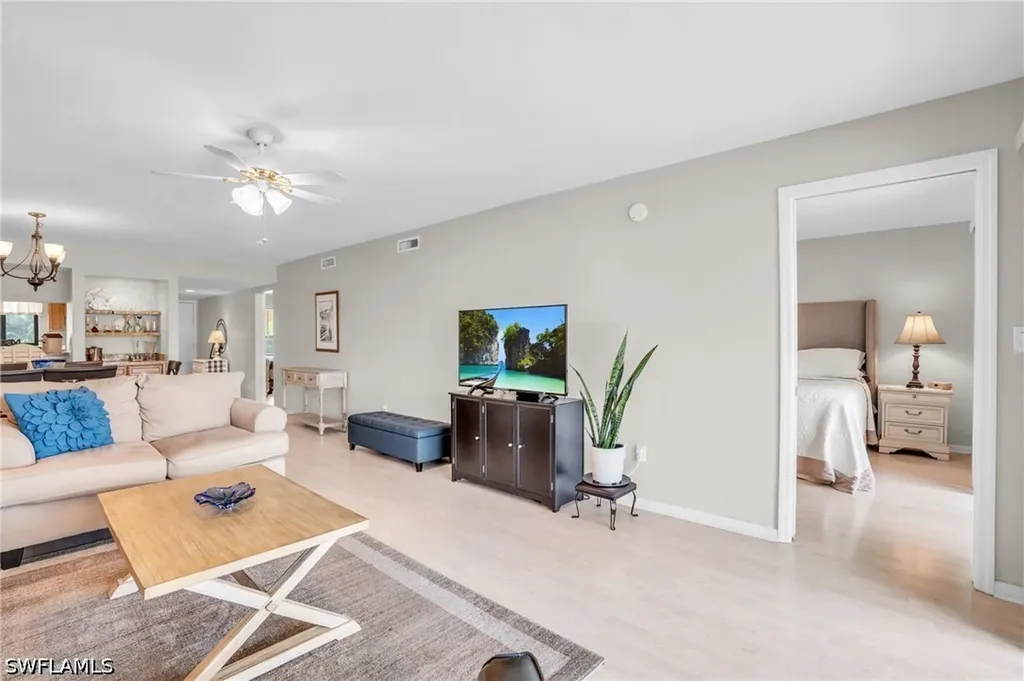 4640 Chantelle Drive Naples FL 34112