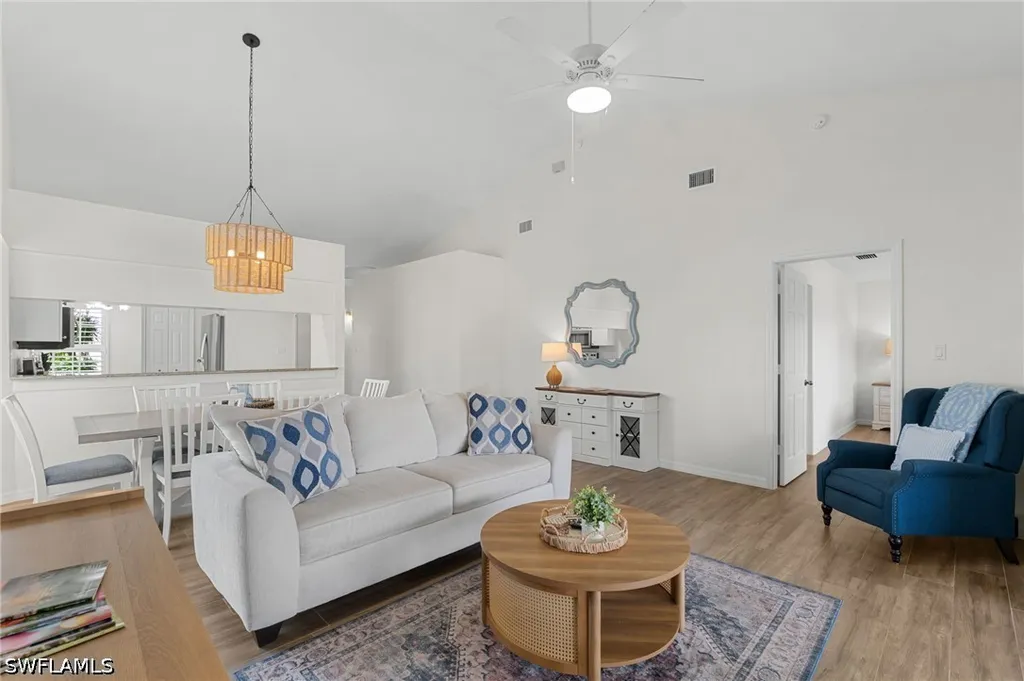 4907 Europa Drive Naples FL 34105