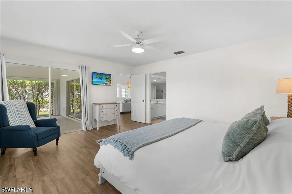 4907 Europa Drive Naples FL 34105