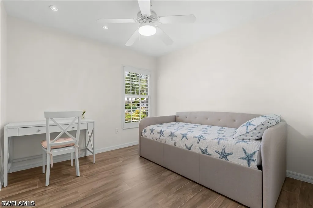 4907 Europa Drive Naples FL 34105