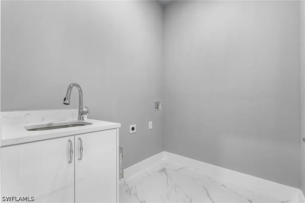 4002 22nd Street SW Lehigh Acres FL 33976