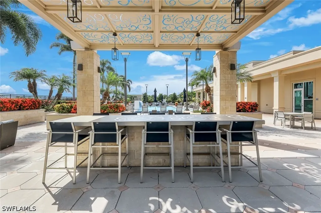 9123 Strada Place Naples FL 34108
