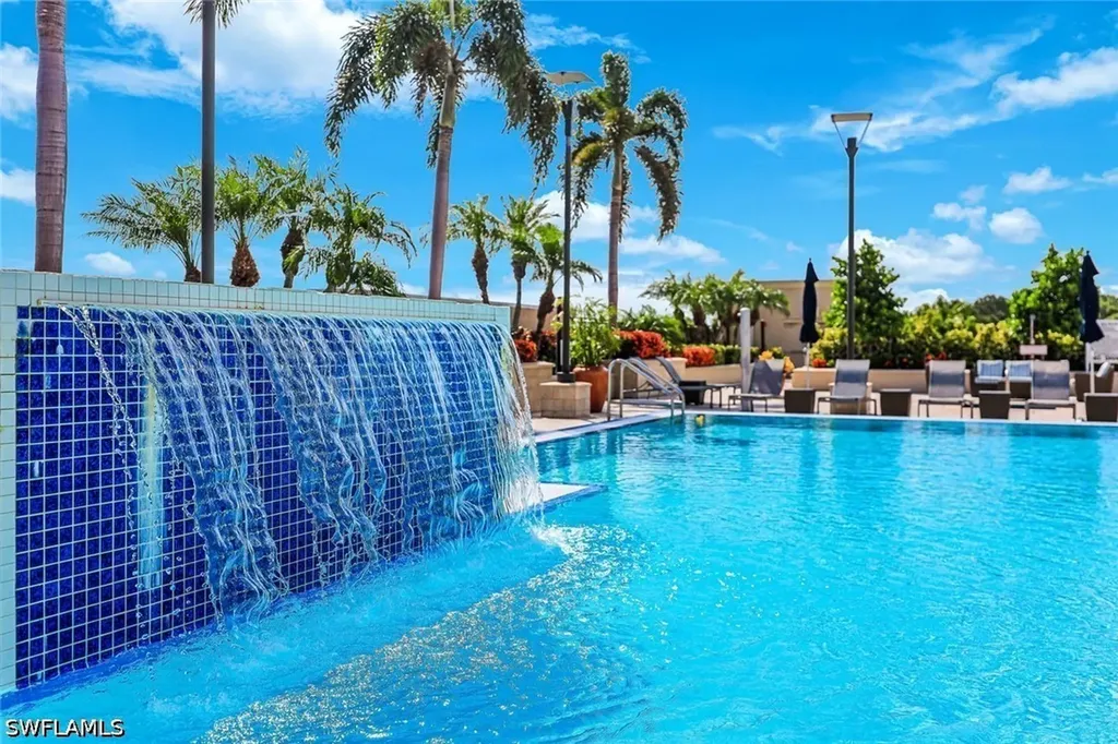 9123 Strada Place Naples FL 34108