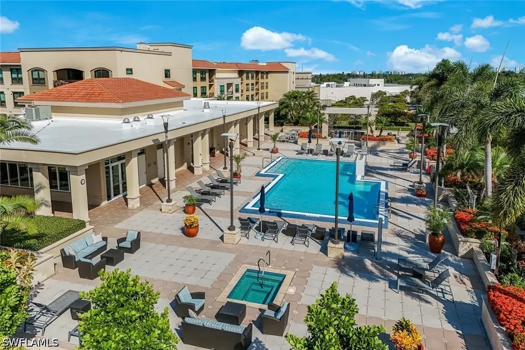 9123 Strada Place Naples FL 34108