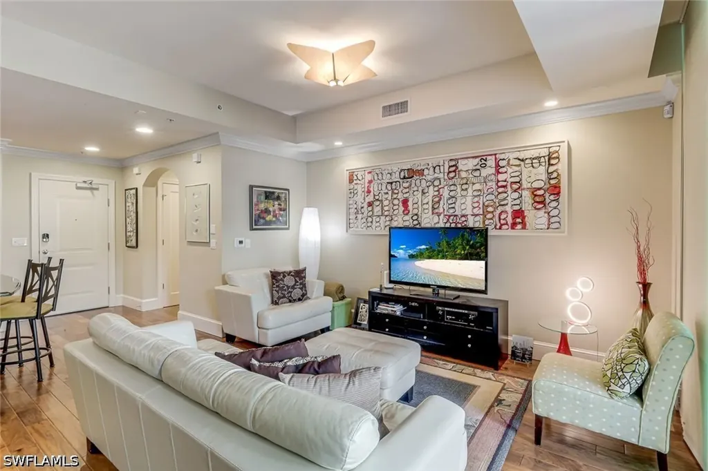 9123 Strada Place Naples FL 34108