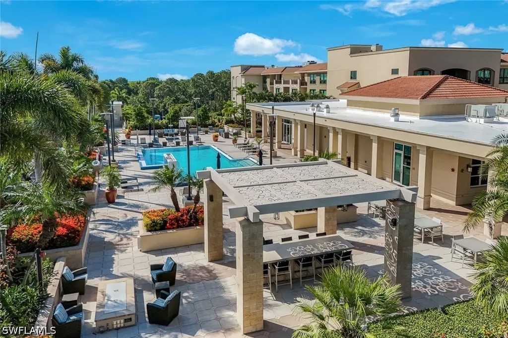 9123 Strada Place Naples FL 34108