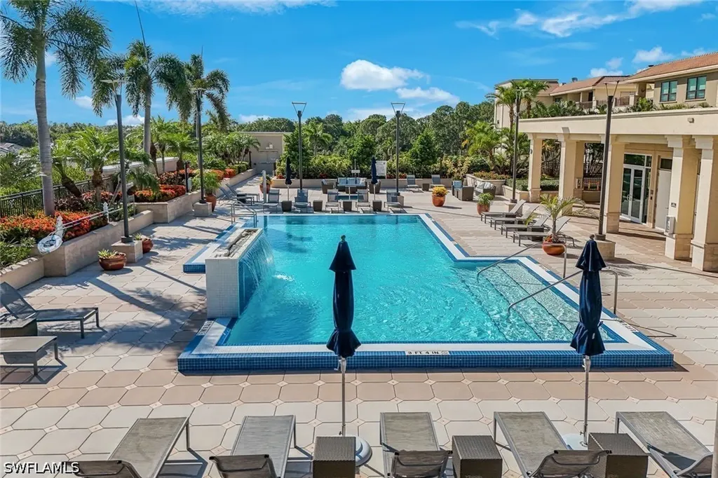 9123 Strada Place Naples FL 34108