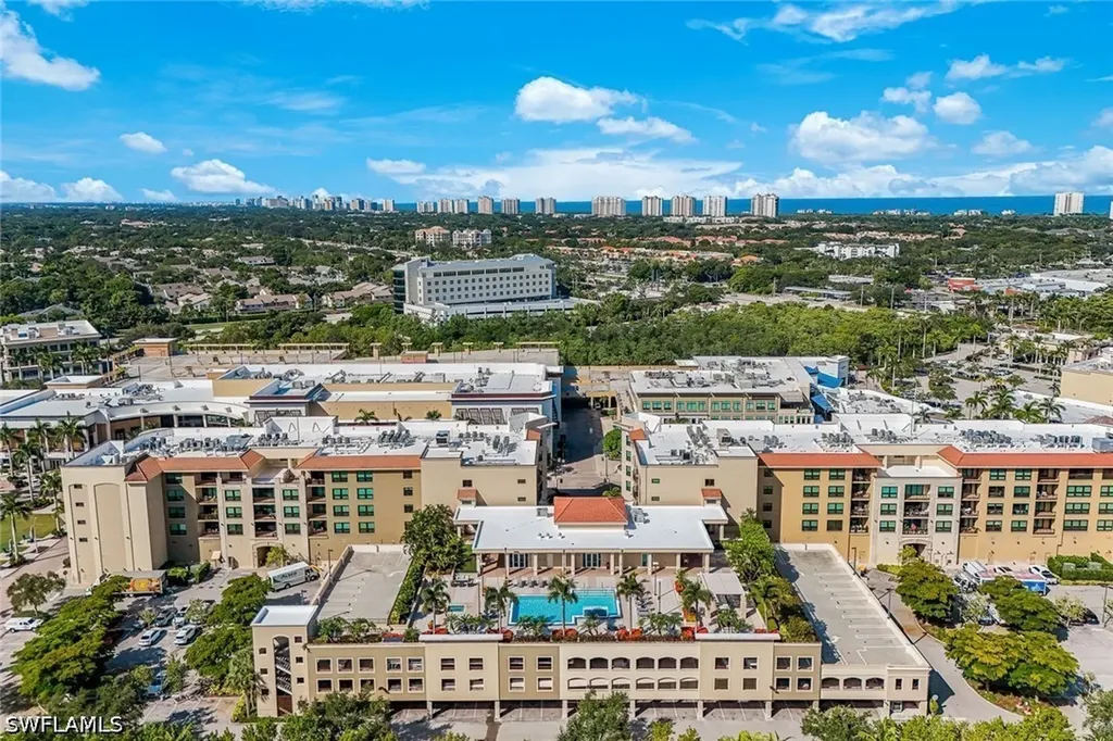 9123 Strada Place Naples FL 34108