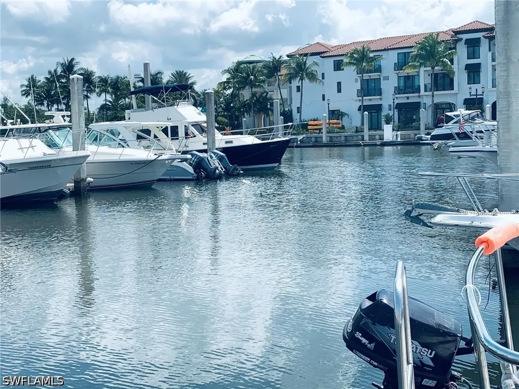 801 River Point Drive Naples FL 34102