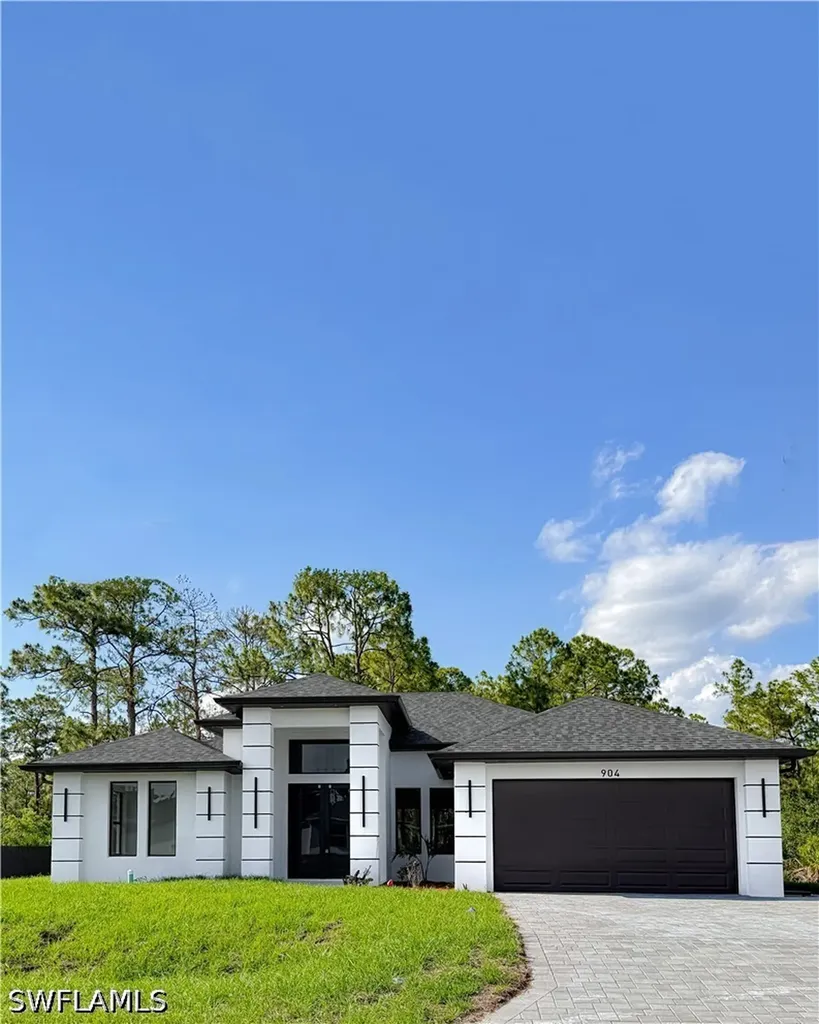 904 W 10th Street Lehigh Acres FL 33972