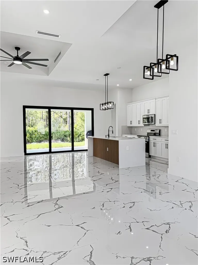 904 W 10th Street Lehigh Acres FL 33972