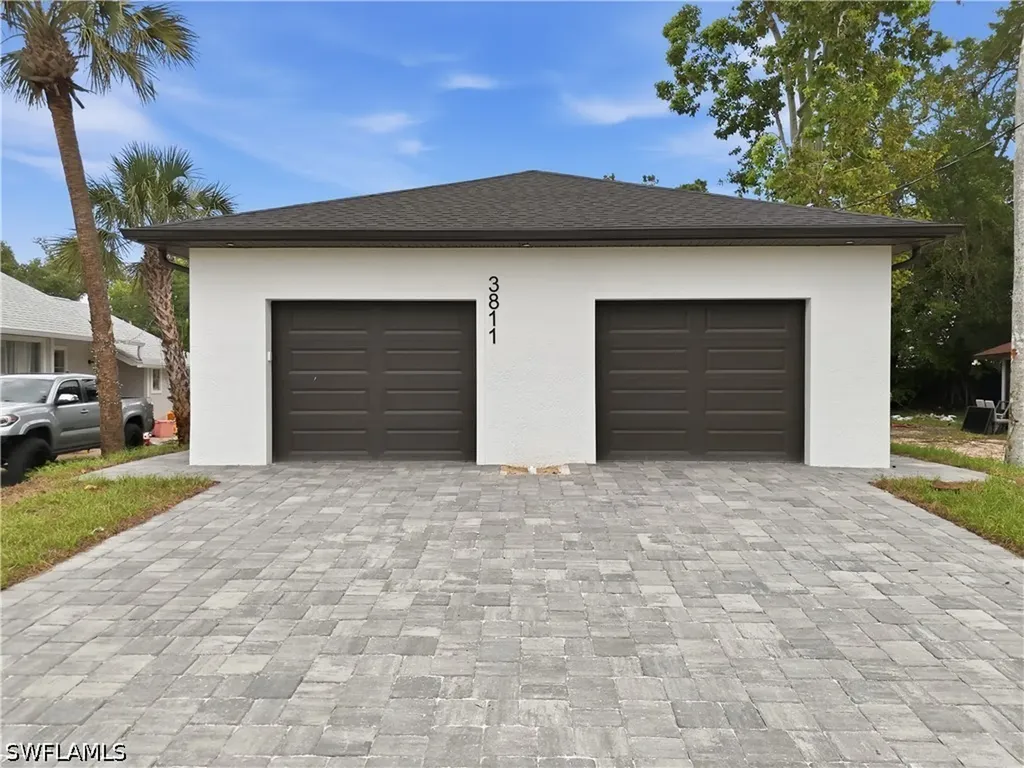 3811 Pearl Street Fort Myers FL 33916