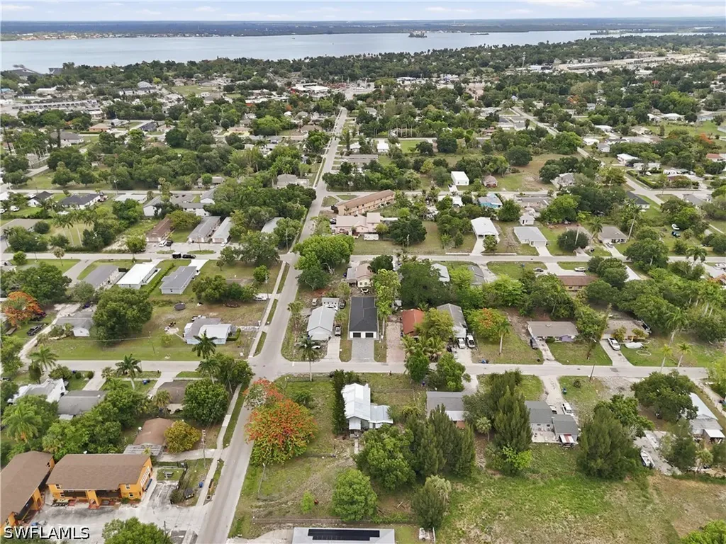 3811 Pearl Street Fort Myers FL 33916