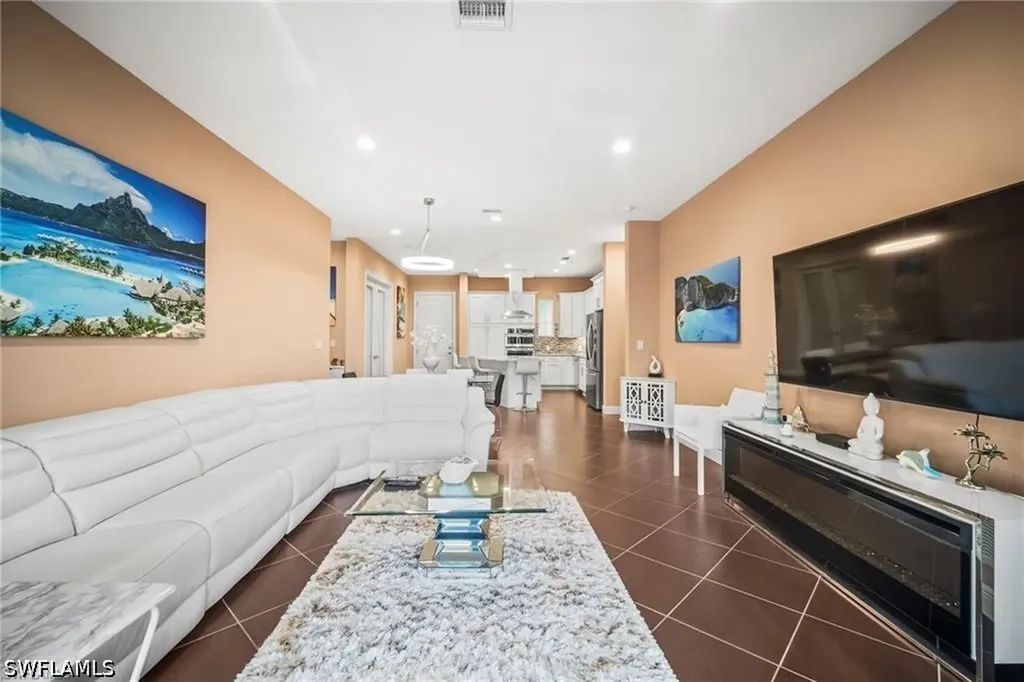 21460 Strada Nuova Circle Estero FL 33928