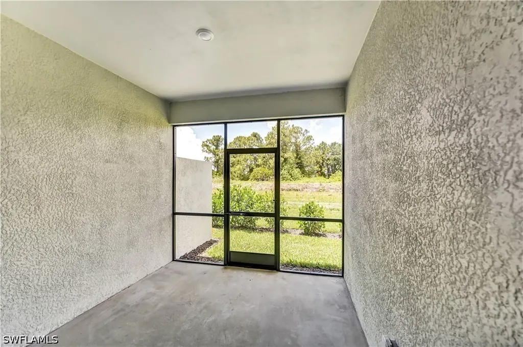 20545 Hazelnut Court S Lehigh Acres FL 33976