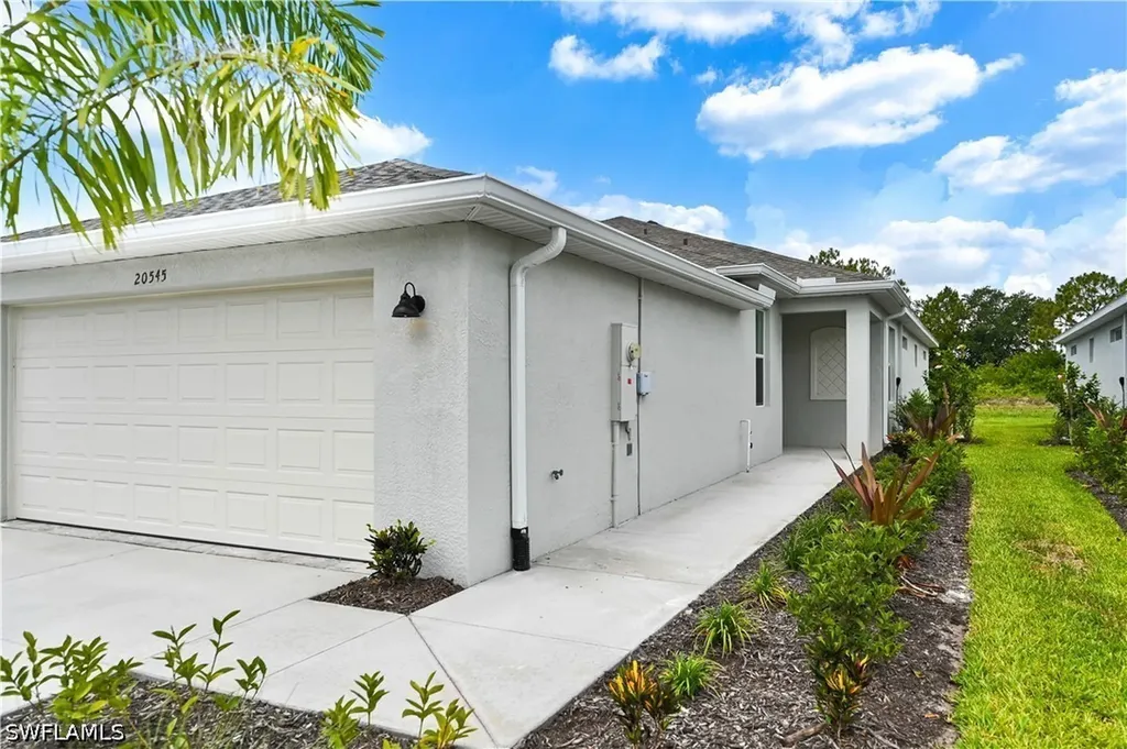 20545 Hazelnut Court S Lehigh Acres FL 33976