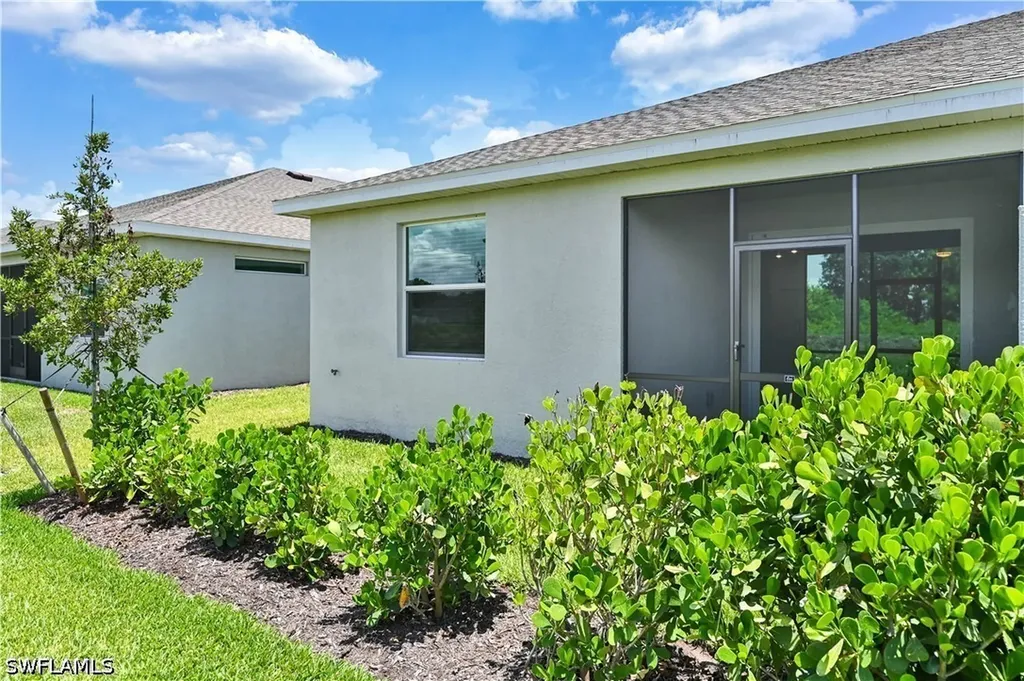 20545 Hazelnut Court S Lehigh Acres FL 33976