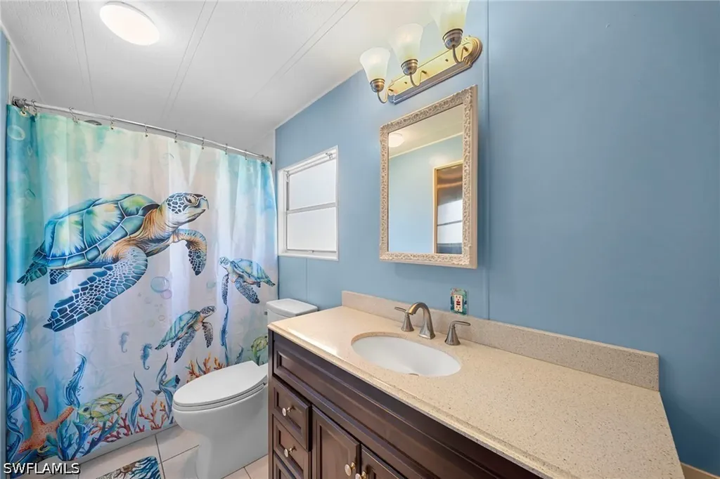 455 Cape Florida Way Naples FL 34104