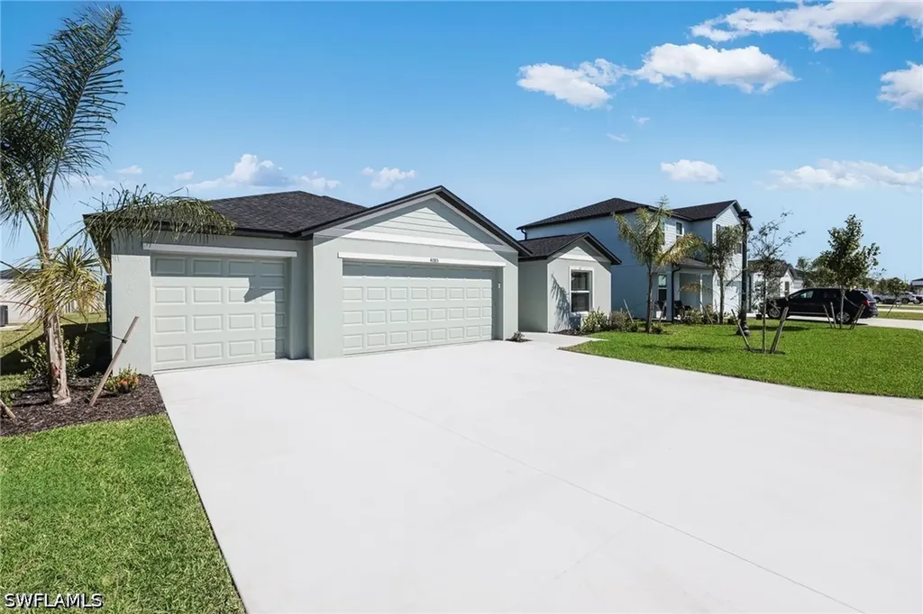 4085 Caracalla Way North Fort Myers FL 33917