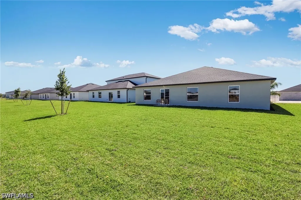 4085 Caracalla Way North Fort Myers FL 33917