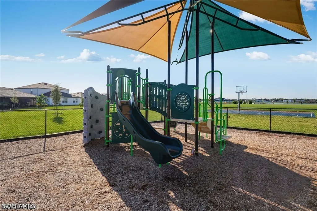 4085 Caracalla Way North Fort Myers FL 33917