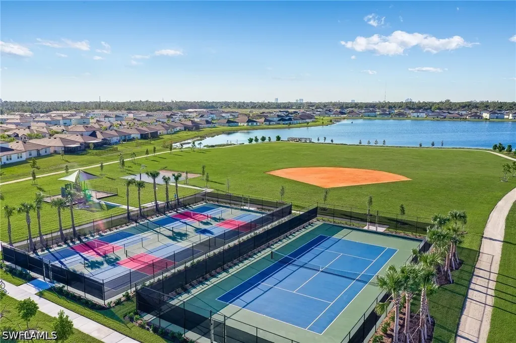 4085 Caracalla Way North Fort Myers FL 33917