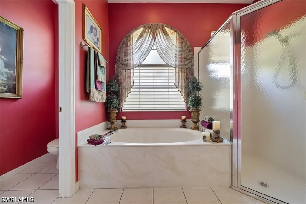 4085 16th Avenue NE Naples FL 34120