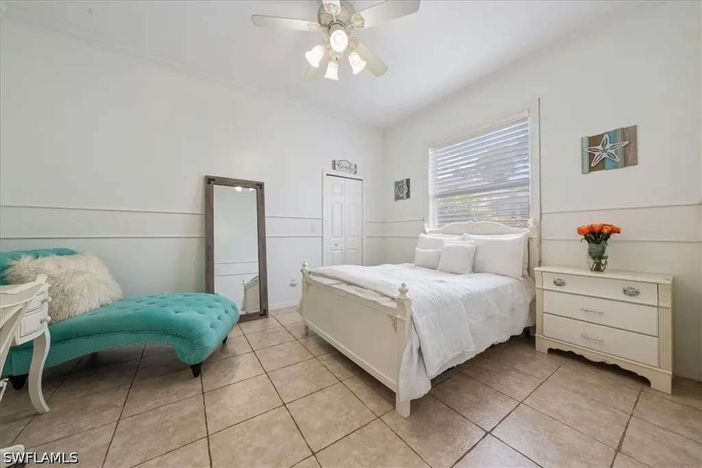 4085 16th Avenue NE Naples FL 34120
