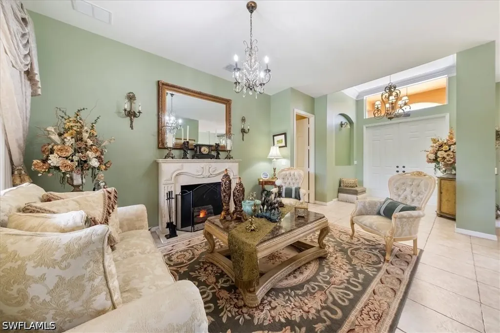 4085 16th Avenue NE Naples FL 34120