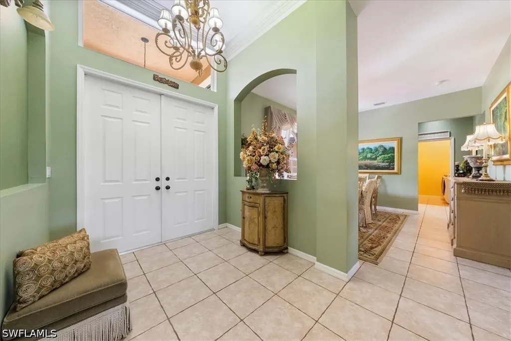4085 16th Avenue NE Naples FL 34120