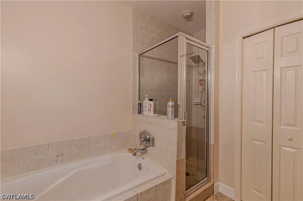 2120 Cay Lagoon Drive Naples FL 34109