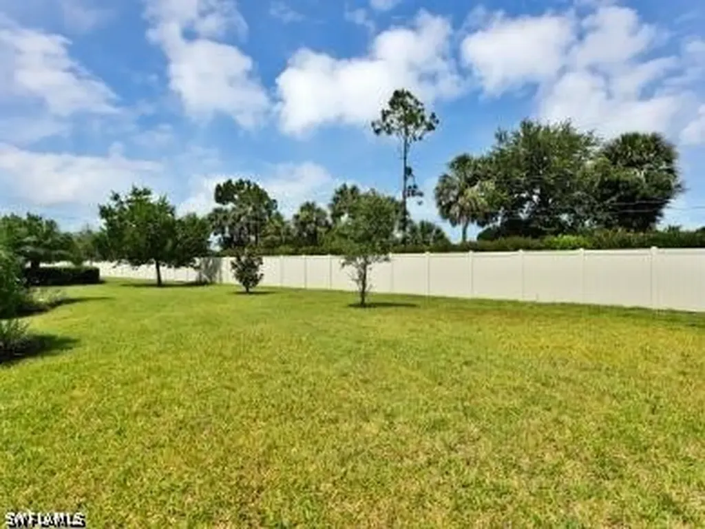 259 Tamarindo Lane Naples FL 34114