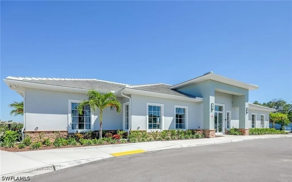259 Tamarindo Lane Naples FL 34114