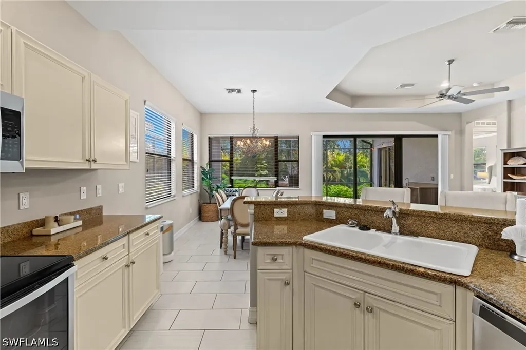 1406 Serrano Circle Naples FL 34105