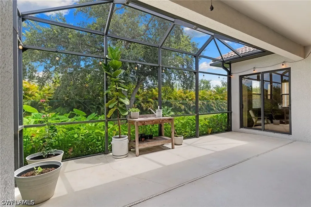 1406 Serrano Circle Naples FL 34105