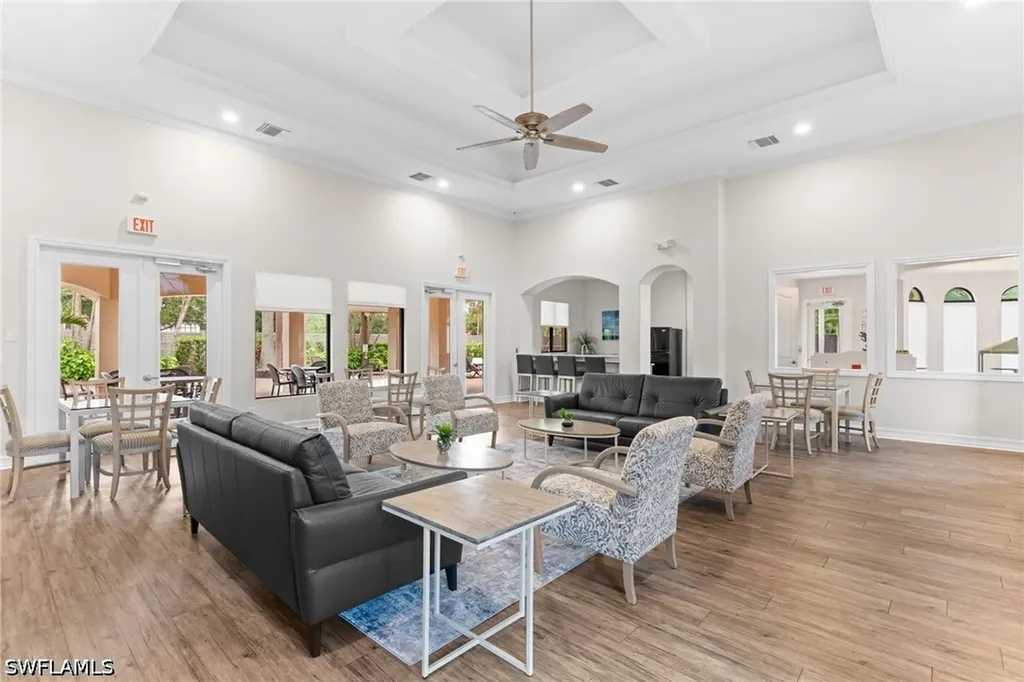 1406 Serrano Circle Naples FL 34105