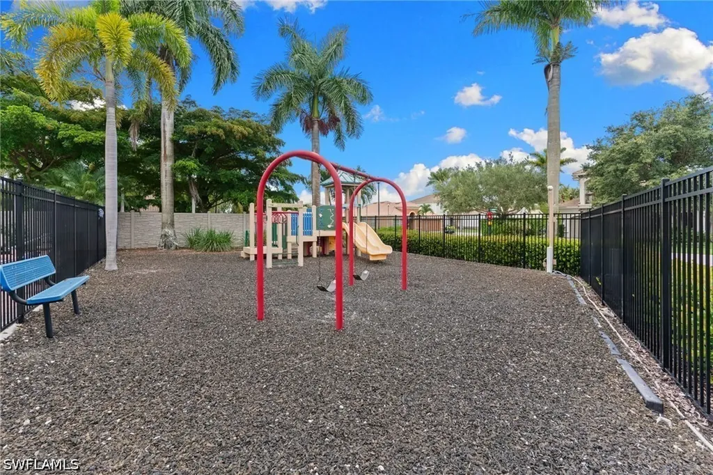 1406 Serrano Circle Naples FL 34105