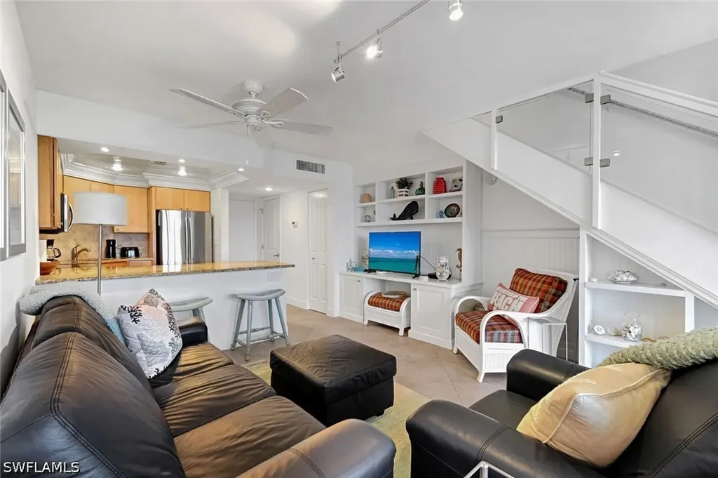 5 Bluebill Avenue Naples FL 34108