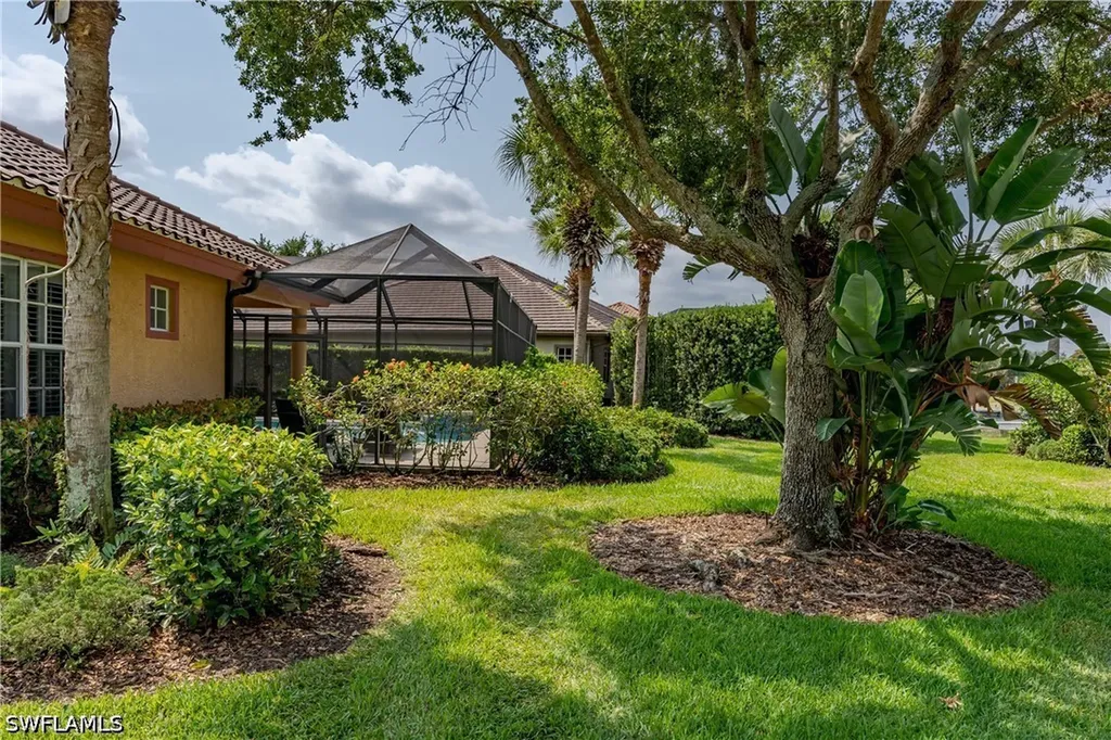 8754 Hideaway Harbor Court Naples FL 34120