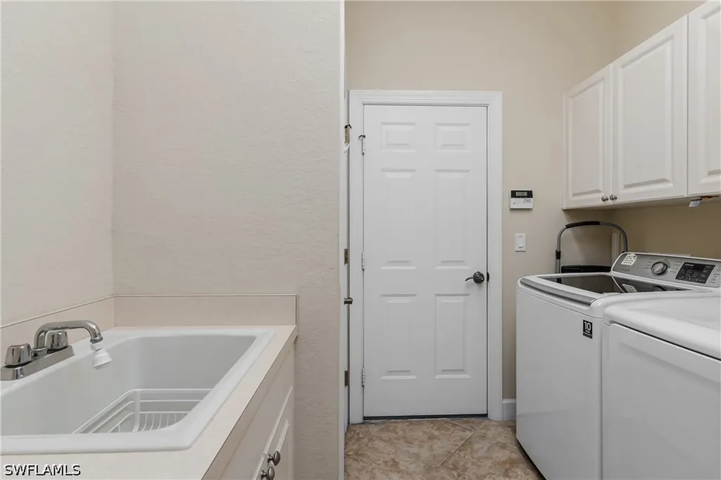 8754 Hideaway Harbor Court Naples FL 34120