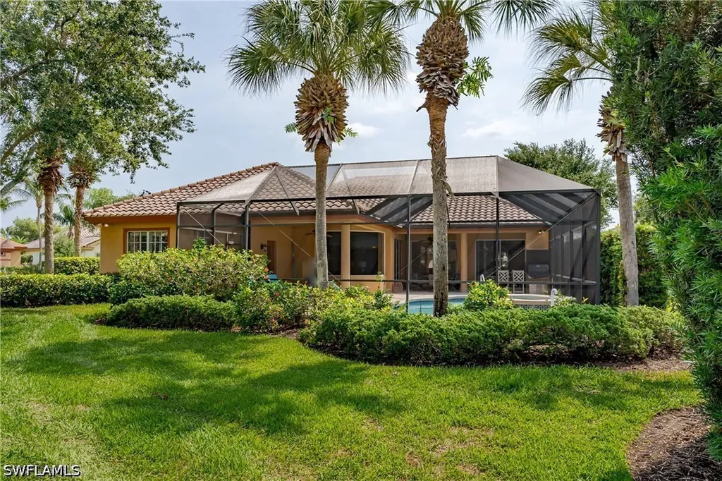 8754 Hideaway Harbor Court Naples FL 34120